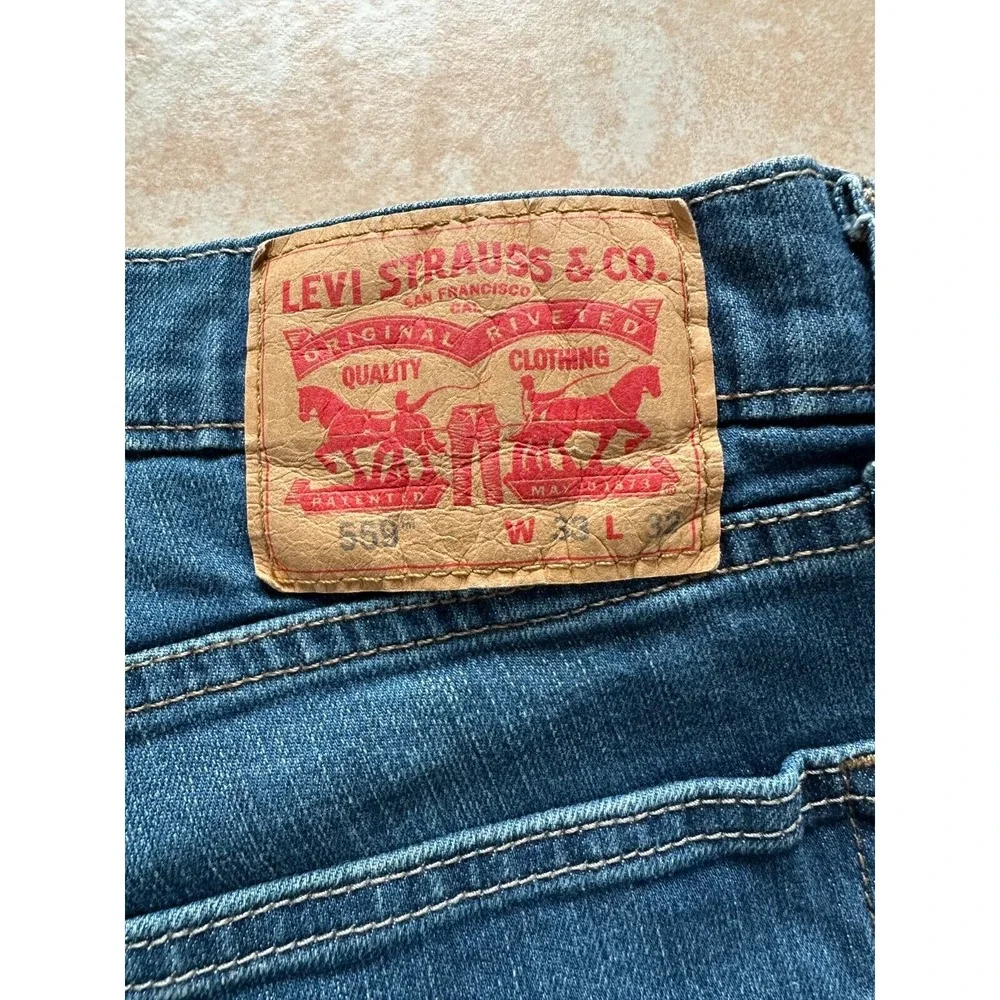 Levi's 559 Blue denim Men's Straight-Loose fit size: W33‎ L32